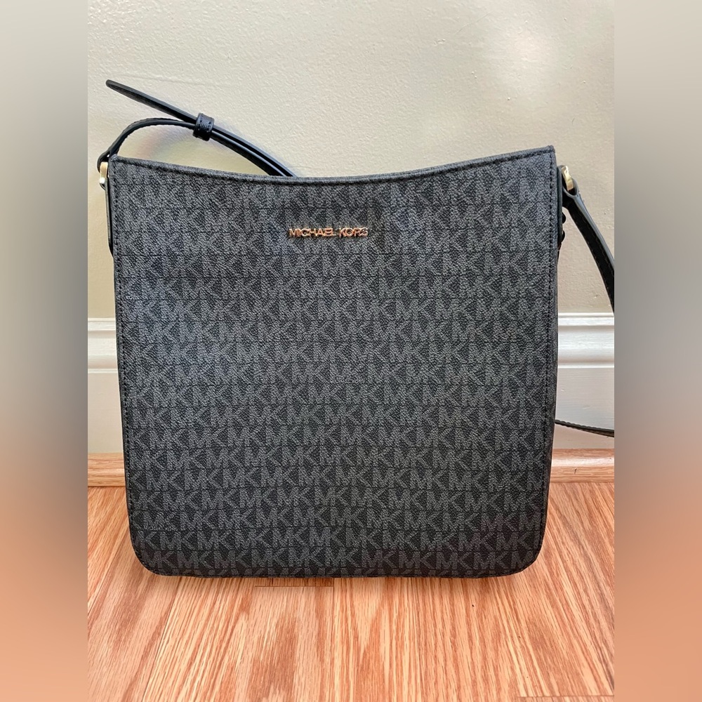 MICHAEL KORS Jet Set Travel Large Logo Messenger Bag - Picture 2 of 7